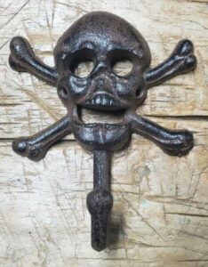 for cast iron skull & crossbones towel hanger coat hat hooks hook pirate jolly roger home décor plaques & signs