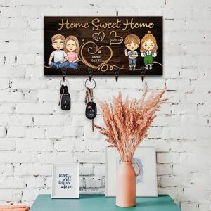 Pawfect House Home Sweet Home, Personalized Key Hanger, Key Holder, Fathers Day, Birthday Gifts for Husband, Gifts for Wife, Wall Key Hanger Wooden Decorative Family Sign with Hooks (Couple & 2 Kids)