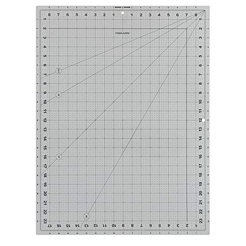 Fiskars Crafts Cutting Mat – DIY (18 in. x 24 in.), 18x24, Grey