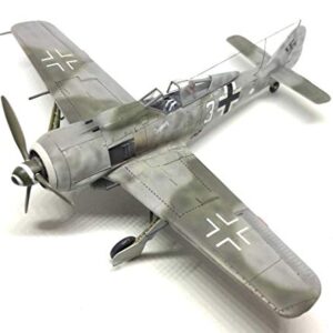 Airfix Focke-Wulf Fw190A-8 1:72 WWII Military Aviation Plastic Model Kit A01020A