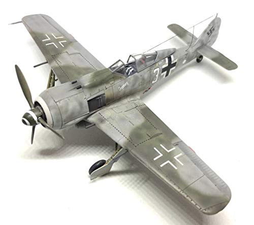 Airfix Focke-Wulf Fw190A-8 1:72 WWII Military Aviation Plastic Model Kit A01020A