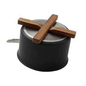 EVA SOLO | 2 Magnetic Trivets | Oak Wood with Built-in Magnets | Dishwasher-Safe | Placed Either Crossways or Divided in 2 | Danish Design, Functionality & Quality | Oak
