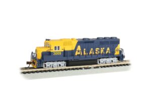 bachmann trains - emd gp40 diesel locomotive - alaska #3009 (with dynamic brakes) - n scale