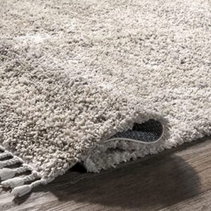 nuLOOM Brooke Shag Tasseled Accent Rug, 2x3, Ivory