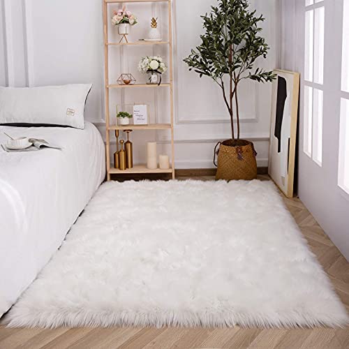 Ucomn Luxury Soft Faux Wool Area Rug 4 x 6 Feet, Plush Fluffy Indoor Carpet for Living Room, Bedroom, Kid's Girl's Boy's Room, Office Space, Apartment, Dorm, Sofa, White