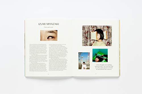 Girl on Girl: Art and Photography in the Age of the Female Gaze (40 artists redefining the fields of fashion, art, advertising and photojournalism)