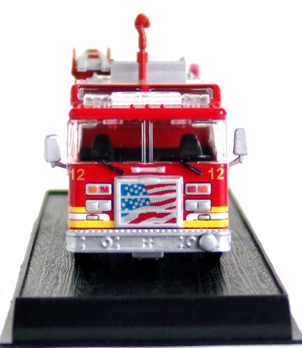 Pierce Dash Top Mount Pumper Fire Truck Diecast 1: 64 Model (Amercom GB-16)