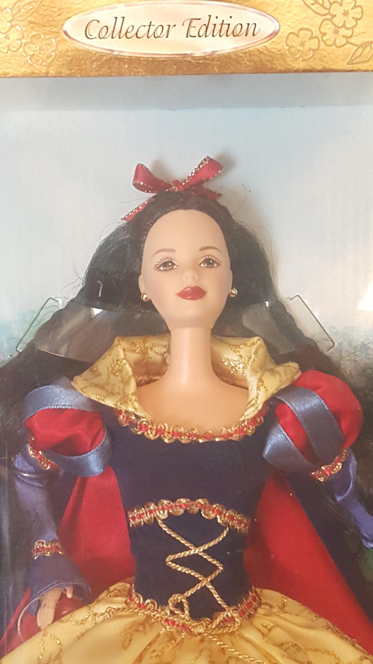 Barbie Collectibles Doll As Snow White