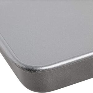 Cuisinart 9-Inch Chef's Classic Nonstick Bakeware Square Cake Pan, Silver