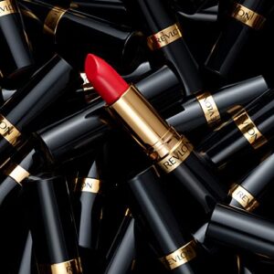 Revlon Lipstick, Super Lustrous Lipstick, High Impact Lipcolor with Moisturizing Creamy Formula, Infused with Vitamin E and Avocado Oil, 415 Pink in the Afternoon