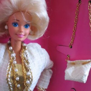 Mattel 1993 Classique City Style Barbie