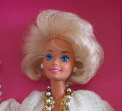 Mattel 1993 Classique City Style Barbie