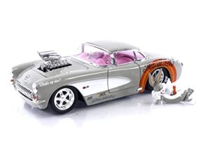 looney tunes 1:24 1957 chevrolet corvette die-cast car & 2.75" bugs bunny figure, toys for kids and adults