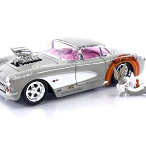 Looney Tunes 1:24 1957 Chevrolet Corvette Die-cast Car & 2.75" Bugs Bunny Figure, Toys for Kids and Adults