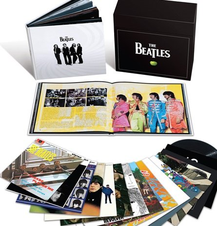 Beatles, The - The Stereo Vinyl Box Set [16LP (14 Album)] (180 Gram, Remastered, 252-page hardbound coffee table book)