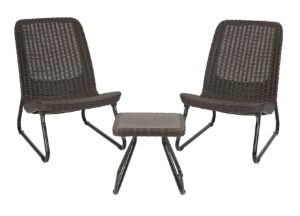 keter rio 3 piece resin wicker patio furniture set with side table and outdoor chairs, brown