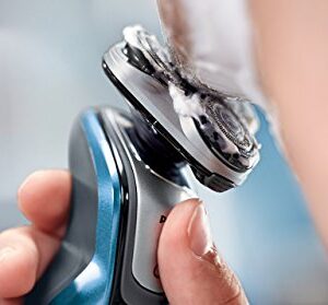 Philips Aquatouch S5420/06, Wet and Dry Men's Electric Shaver with Smartclick Precision Trimmer