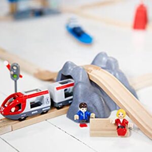 BRIO World - 33773 Railway Starter Set | 26 Piece Toy Train with Accessories and Wooden Tracks for Kids Age 3 and Up - Green