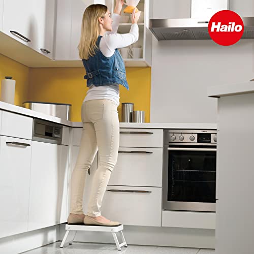 Hailo OneStep | Steel step | One large step with non-skid mat | Folding safety mechanism with unlocking button | Easy storage | Lightweight | White