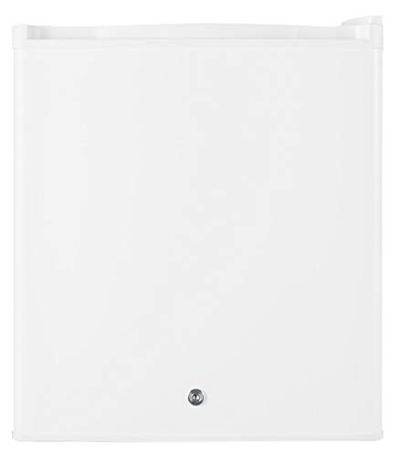 Summit FFAR25L7 Refrigerator, White