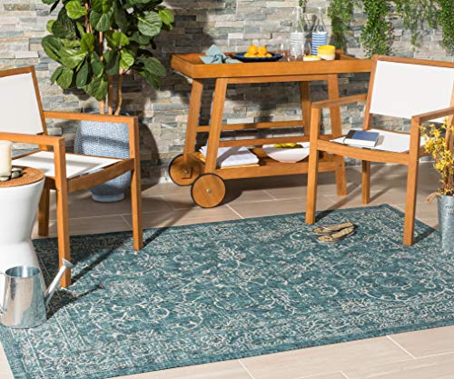 Safavieh Courtyard Collection CY8680 Indoor/ Outdoor Non-Shedding Stain Resistant Patio Backyard Area Rug, 4' x 5'7", Turquoise