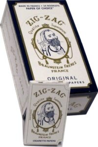 zig zag white single wide rolling papers (32 leaves per book) 24pk display