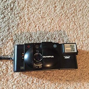 OLYMPUS XA 35MM RANGEFINDER FILM CAMERA WORKING WITH MANUAL, FLASH AND CASE