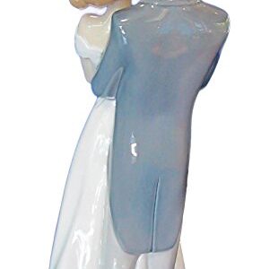 Nao figurine by Lladro 02001713 Unforgettable day 1713- Beautiful porcelain statue -Bride with a long dress and Groom, Kissing Couple, Nice, Elegant, Romantic ,Wedding gift collectibles new