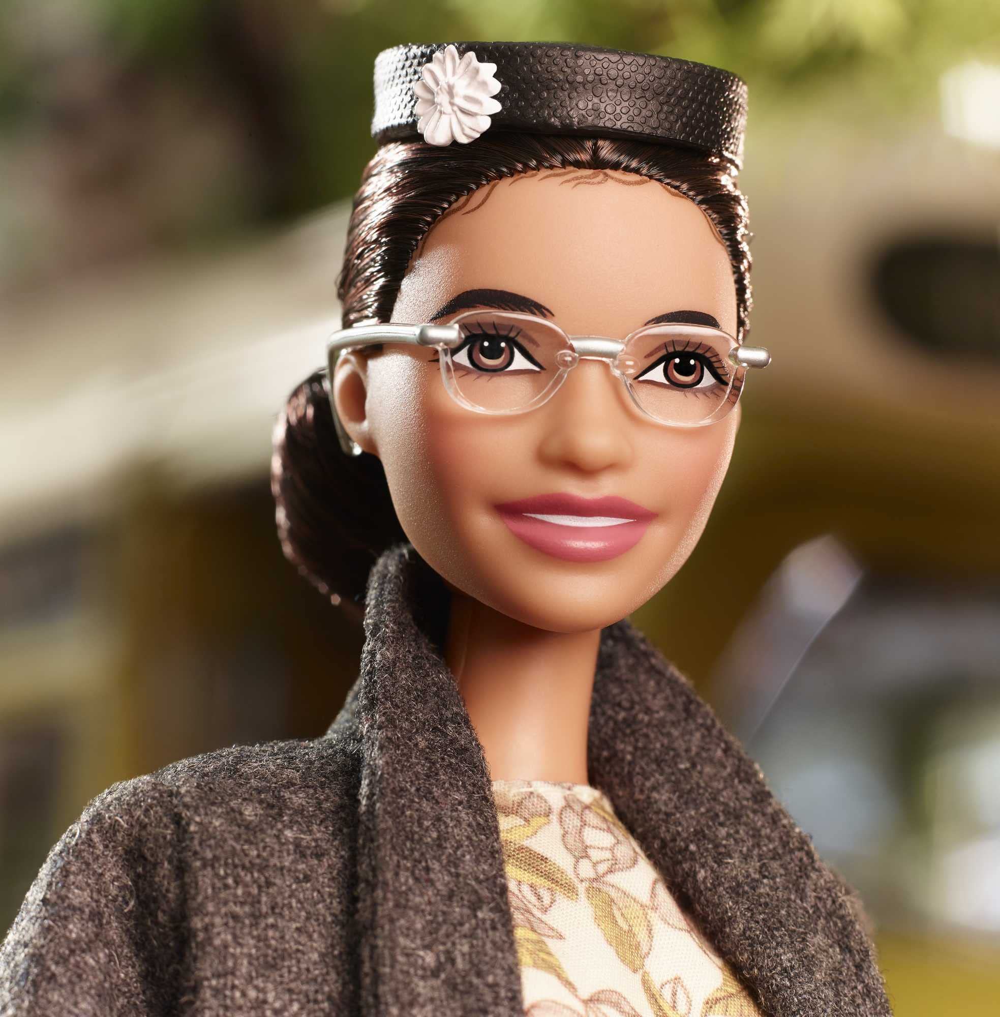 Barbie Inspiring Women Series Rosa Parks Collectible Barbie Doll, Wearing Fashion and Accessories, with Doll Stand and Certificate of Authenticity