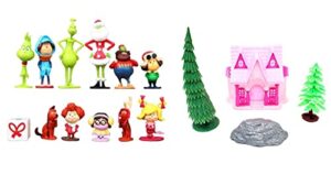 the grinch who stole christmas playset with character figures and accessories