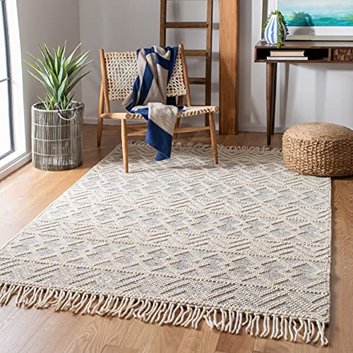 SAFAVIEH Natura Collection Accent Rug - 4' x 6', Ivory & Black, Handmade Boho Fringe Wool, Ideal for High Traffic Areas in Entryway, Living Room, Bedroom (NAT353A)