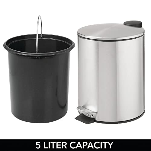 mDesign Metal 1.3 Gallon/5 Liter Round Step Trash Wastebasket, Garbage Container Bin with Lid for Bathroom, Powder Room, Bedroom, Kitchen, Craft Room, Office - Removable Liner Bucket - Brushed/Chrome