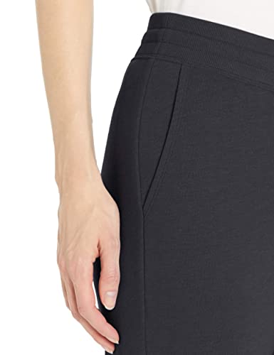 Amazon Essentials Women's French Terry Fleece Capri Jogger Sweatpant (Available in Plus Size), Black, XX-Large