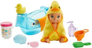 barbie skipper babysitters inc. feeding and bath-time playset with color-change baby doll, tub and 6 accessories