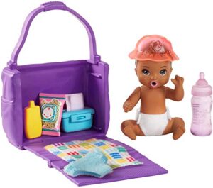 barbie skipper babysitters inc. feeding and changing playset with color-change baby doll, diaper bag and accessories