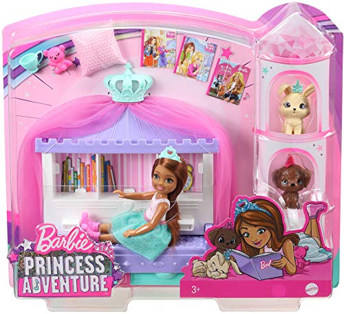 Barbie Princess Adventure Chelsea Princess Storytime Playset, with Chelsea Doll, Canopy Bed, 2 Pets and Accessories, Gift for 3 to 7 Year Olds