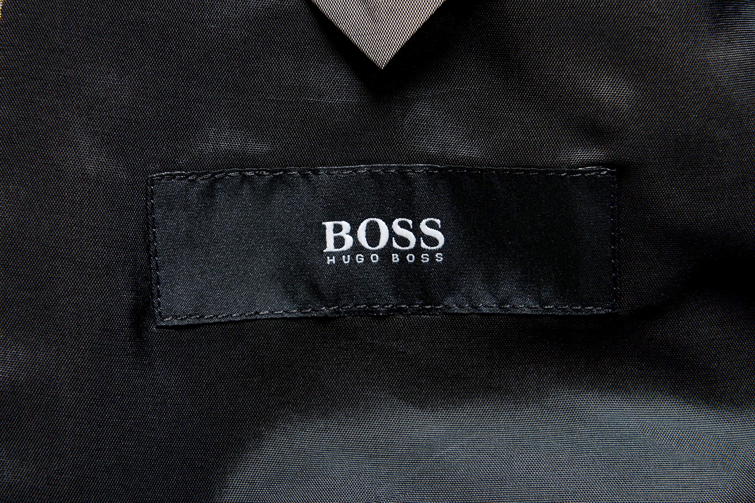 Hugo Boss "The King/Central_1" Men's 100% Wool Two Button Suit US 40L IT 50L Black