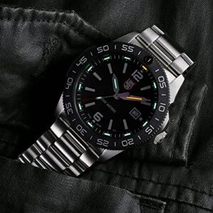 Luminox Men's Navy Seal Pacific Diver 3120 Series Silver Stainless Steel Oyster Band Black Dial Quartz Analog Watch