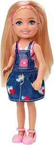 barbie club chelsea doll (6-inch blonde) wearing graphic top and jean skirt, for 3 to 7 year olds