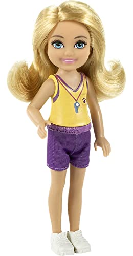 Barbie Chelsea Can Be Dog Trainer Playset with Blonde Chelsea Doll (6-in), Dog & Leash, Jumping Hoop, Obstacle Cones, Training Treats & More, Great Gift for Ages 3 Years Old & Up