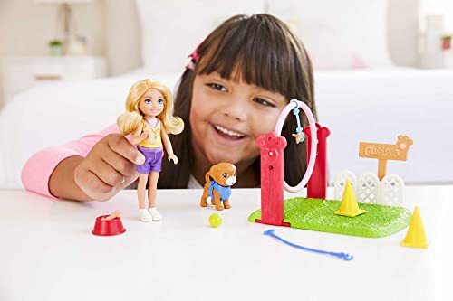 Barbie Chelsea Can Be Dog Trainer Playset with Blonde Chelsea Doll (6-in), Dog & Leash, Jumping Hoop, Obstacle Cones, Training Treats & More, Great Gift for Ages 3 Years Old & Up