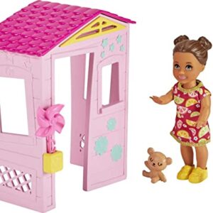 Barbie Skipper Babysitters Inc. Accessories Set with Small Toddler Doll & Pink Playhouse, Plus Pinwheel, Teddy Bear & Cup, Gift for 3 to 7 Year Olds