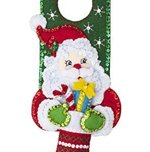 Bucilla Greetings, Felt Applique Christmas Door Hangers, Set of 2 (89286E)