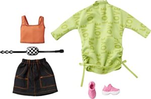 barbie fashions 2-pack clothing set, 2 outfits doll includes green sweatshirt dress, orange sleeveless top & black skirt & 2 accessories, gift for kids 3 to 8 years old