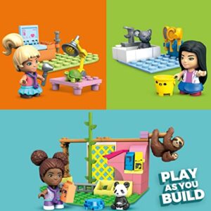 Mega Barbie Animal Grooming Station Building Set with, 97 Bricks and Pieces, Accessories and 3 Micro-Dolls, Toy Gift Set for Ages 5 and Up