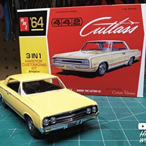 AMT 1964 Olds Cutlass 442 Hardtop 1:25 Scale Model Kit, Factory Color