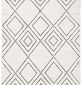 Safavieh Casablanca Collection Accent Rug - 4' x 6', Ivory & Black, Handmade Moroccan Boho Wool Braided Tassel, Ideal for High Traffic Areas in Entryway, Living Room, Bedroom (CSB676Z)