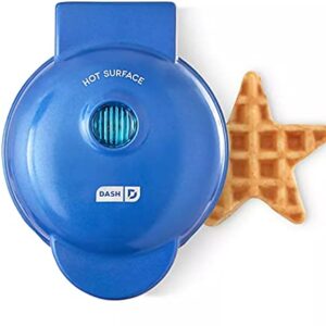 Dash Star Mini Waffle Maker in Navy Blue