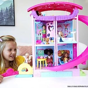 Barbie Dollhouse, Chelsea Playhouse with Transforming Areas & 20+ Pieces, Includes 2 Pets, Pool, Furniture & Accessories (Amazon Exclusive)