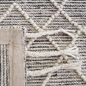 SAFAVIEH Natura Collection Accent Rug - 4' x 6', Ivory & Black, Handmade Moroccan Boho Braided Tassel Wool, Ideal for High Traffic Areas in Entryway, Living Room, Bedroom (NAT339A)